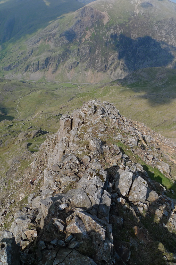 Looking down the Clogwyn y Pearson arete